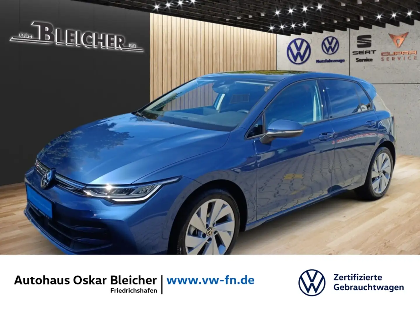 Volkswagen Golf VIII 1.5 TSI ''Life''  abn. AHK+Panorama-Schiebeda Blau - 1