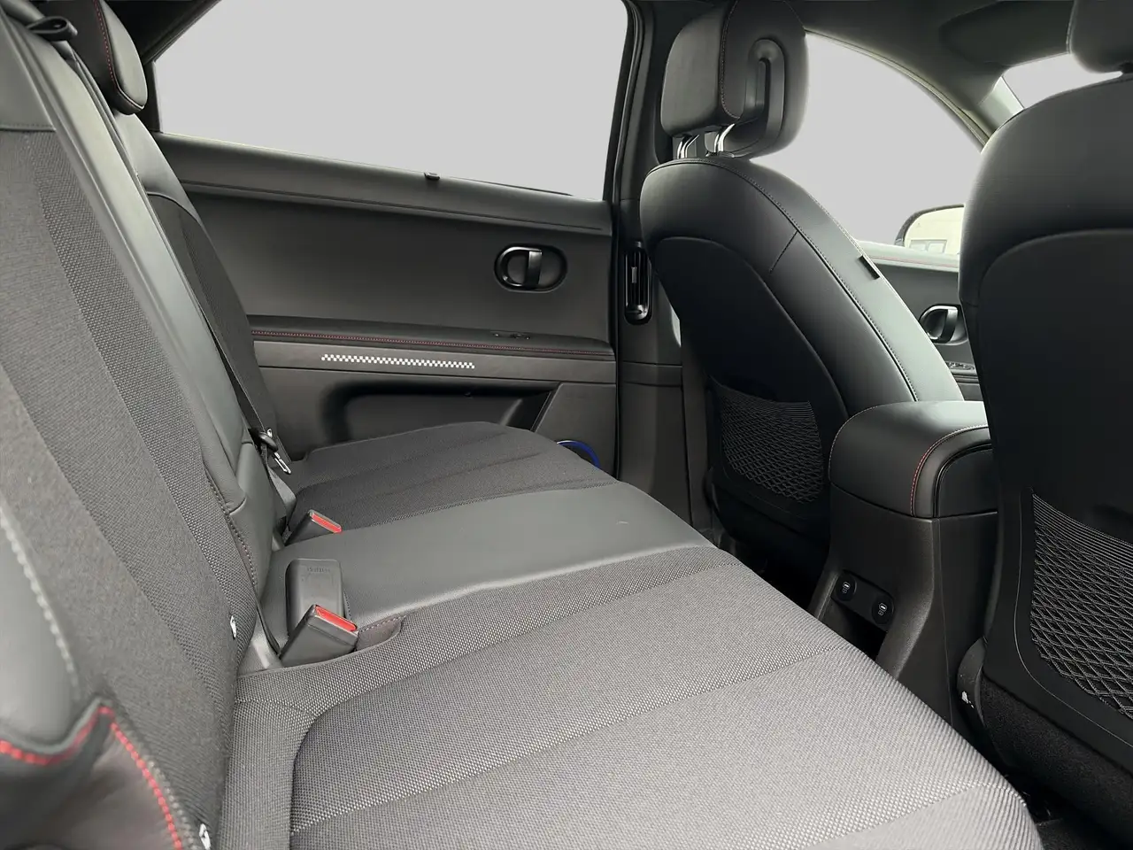 Hyundai IONIQ 5 2026 — фото 14