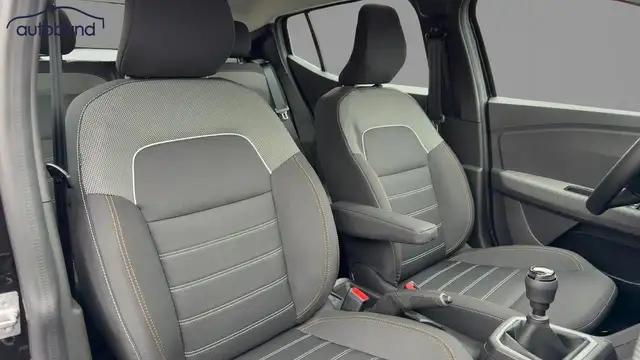 Dacia Sandero view 6