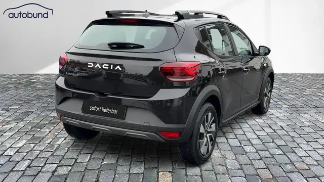 Dacia Sandero view 3