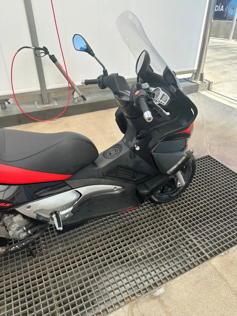 Aprilia SR Max 300 Año 2017 Czarny - 2