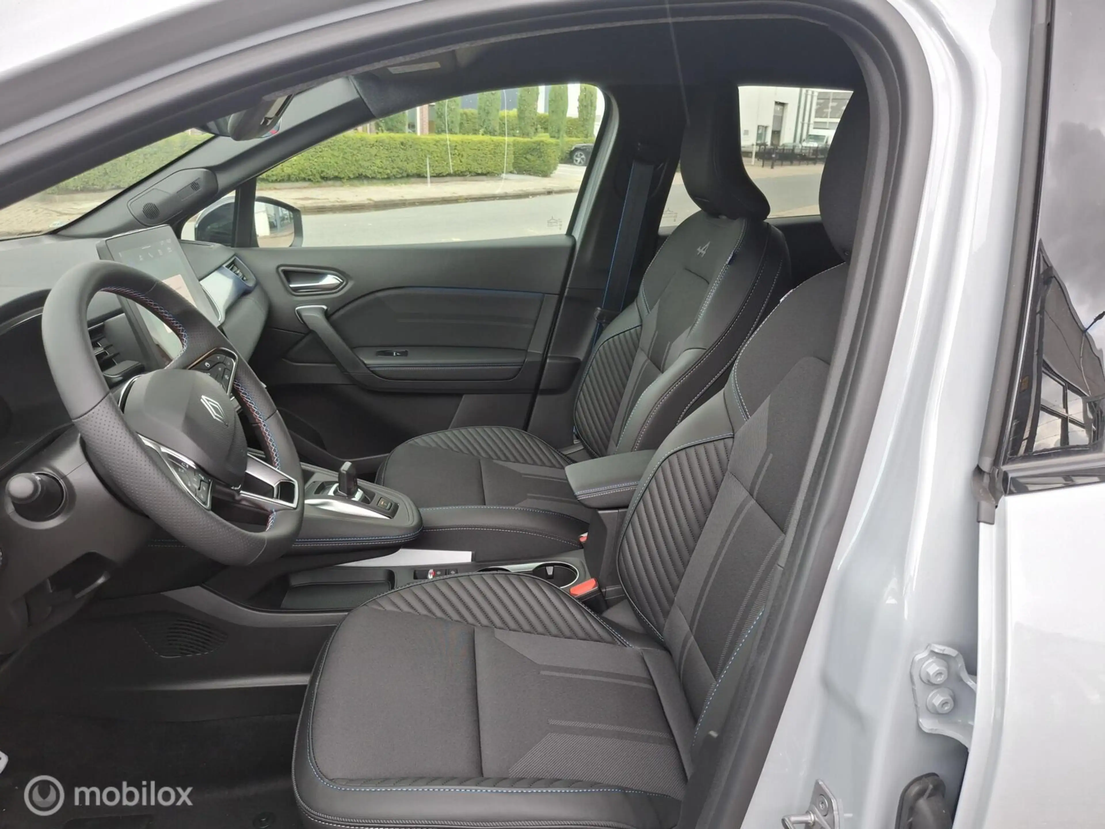 Renault Symbioz 1.8 E-Tech full hybrid 160 esprit Alpine — photo 7