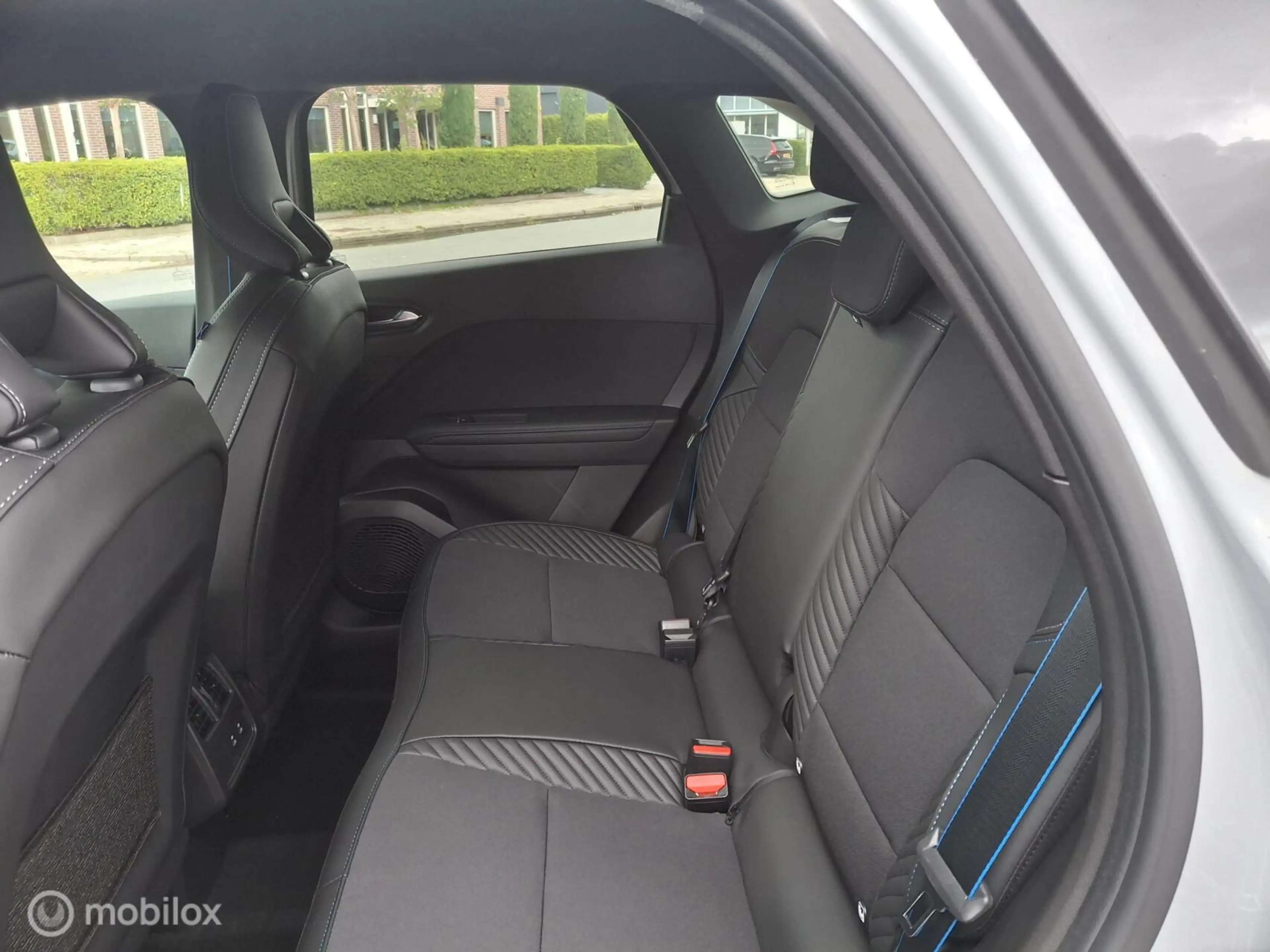Renault Symbioz 1.8 E-Tech full hybrid 160 esprit Alpine — photo 8