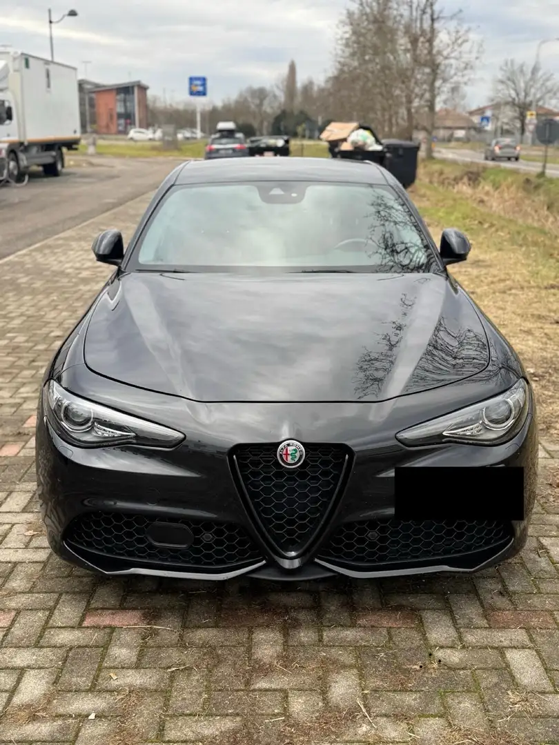 Alfa Romeo Giulia Nero - 2