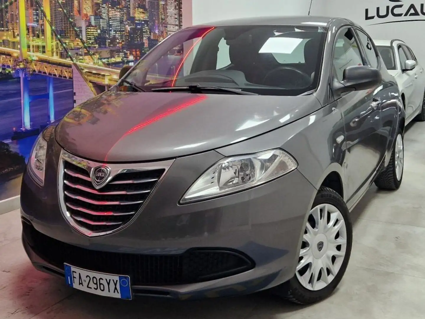 Lancia Ypsilon Ypsilon III 2011 1.3 mjt Silver c/clima s Gris - 2