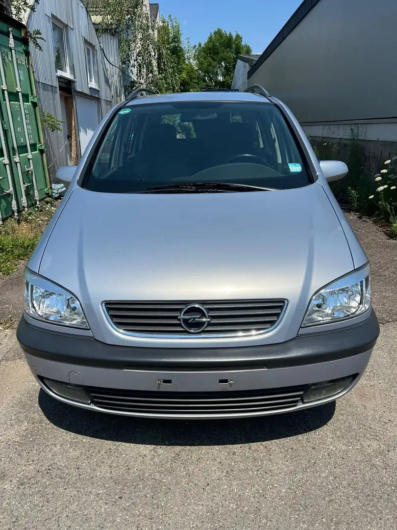 Opel Zafira 1.8 Elegance Grau - 1