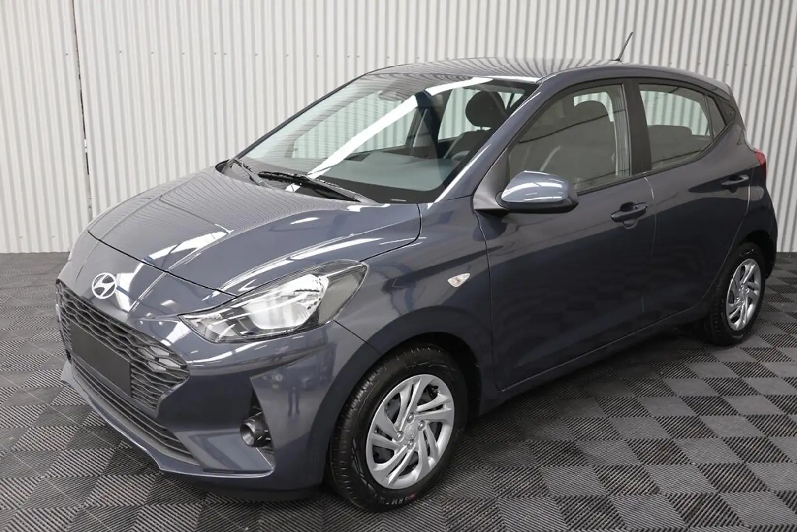 Hyundai i10 1.0 MPI Comfort Navi Camera PDC Cruise Control Gris - 1
