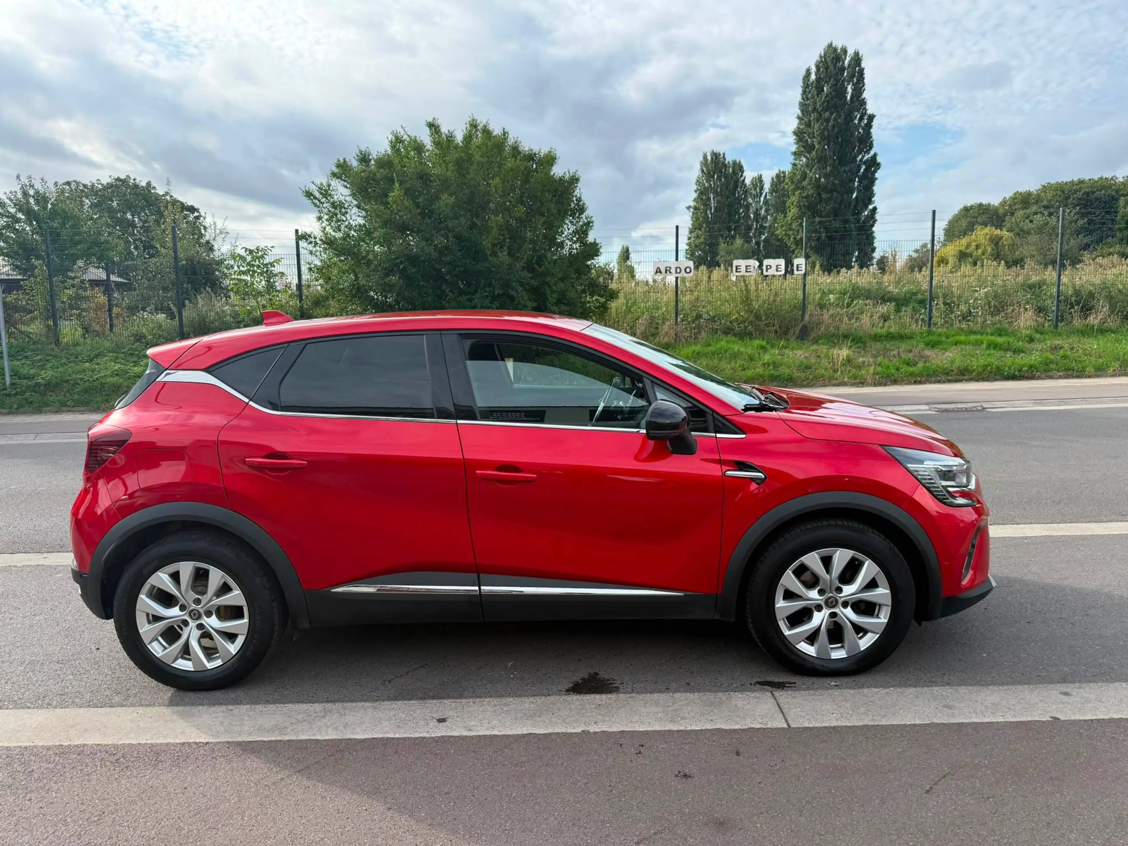 Renault Captur Captur 1.33 TCe Red Edition GPF (EU6c)**12M GARANTIE** — photo 4