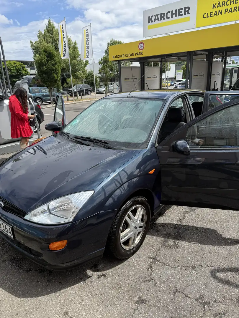 Ford Focus Bleu - 2