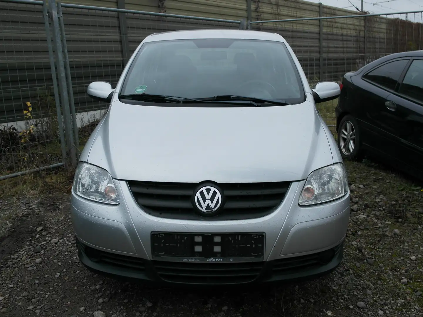Volkswagen Fox Fox 1.2 Tüv Au 08/2026 KLima weinge gelaufen - 1