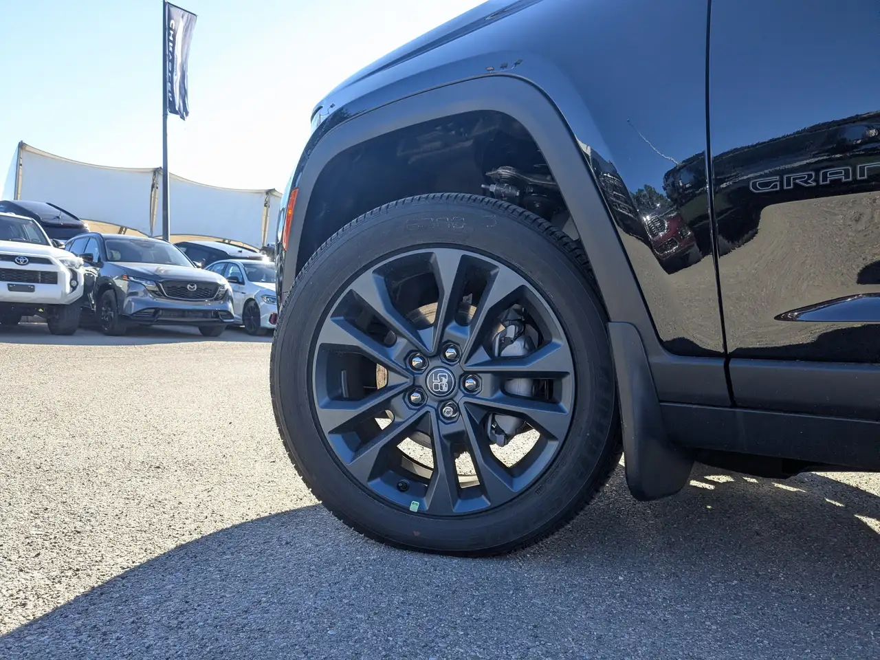 Jeep Grand Cherokee снимка Jeep Grand Cherokee