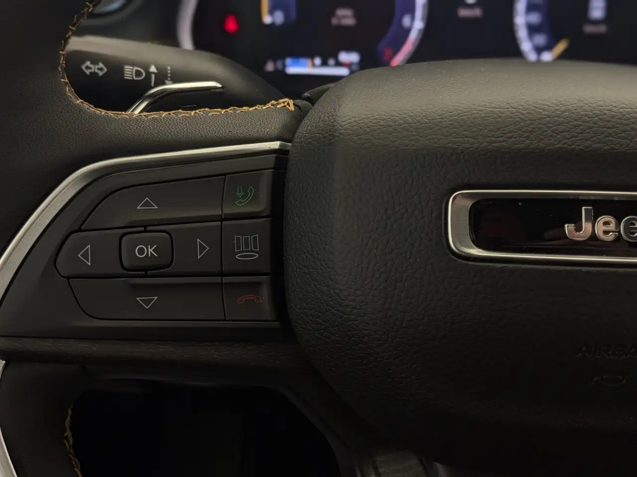 Jeep Grand Cherokee снимка Jeep Grand Cherokee