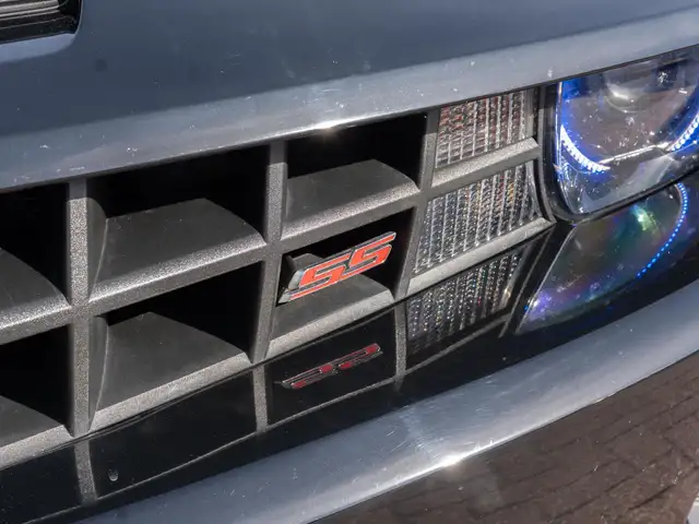 Chevrolet Camaro view 23