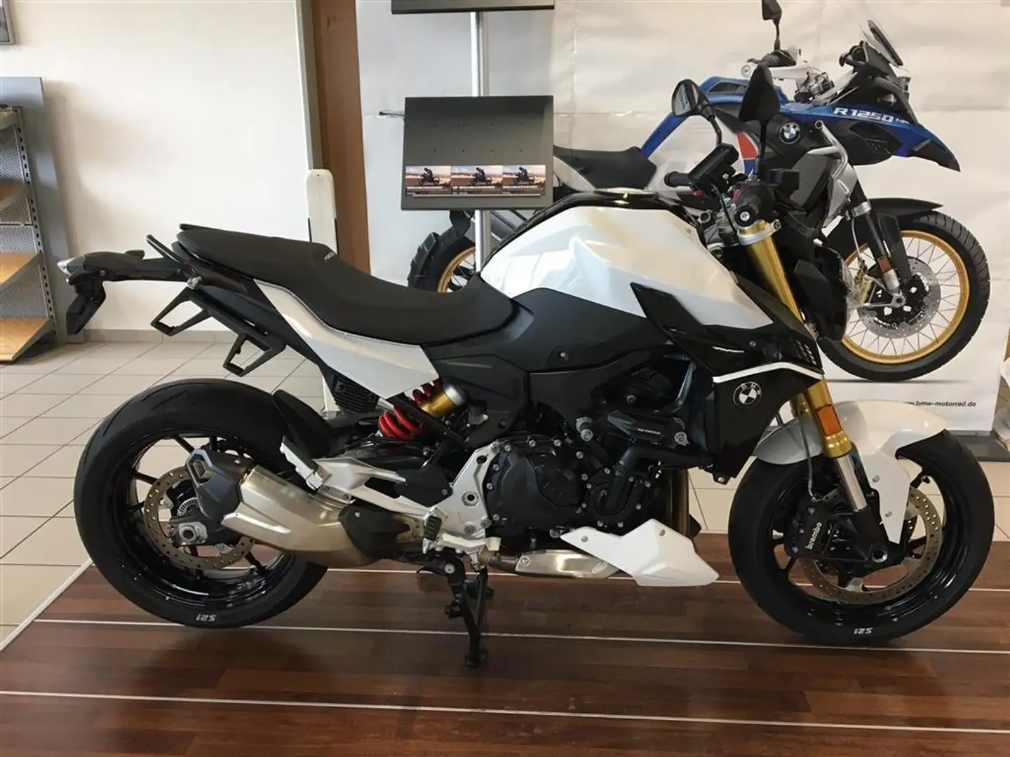BMW F 900 R Alle Pakete - 1