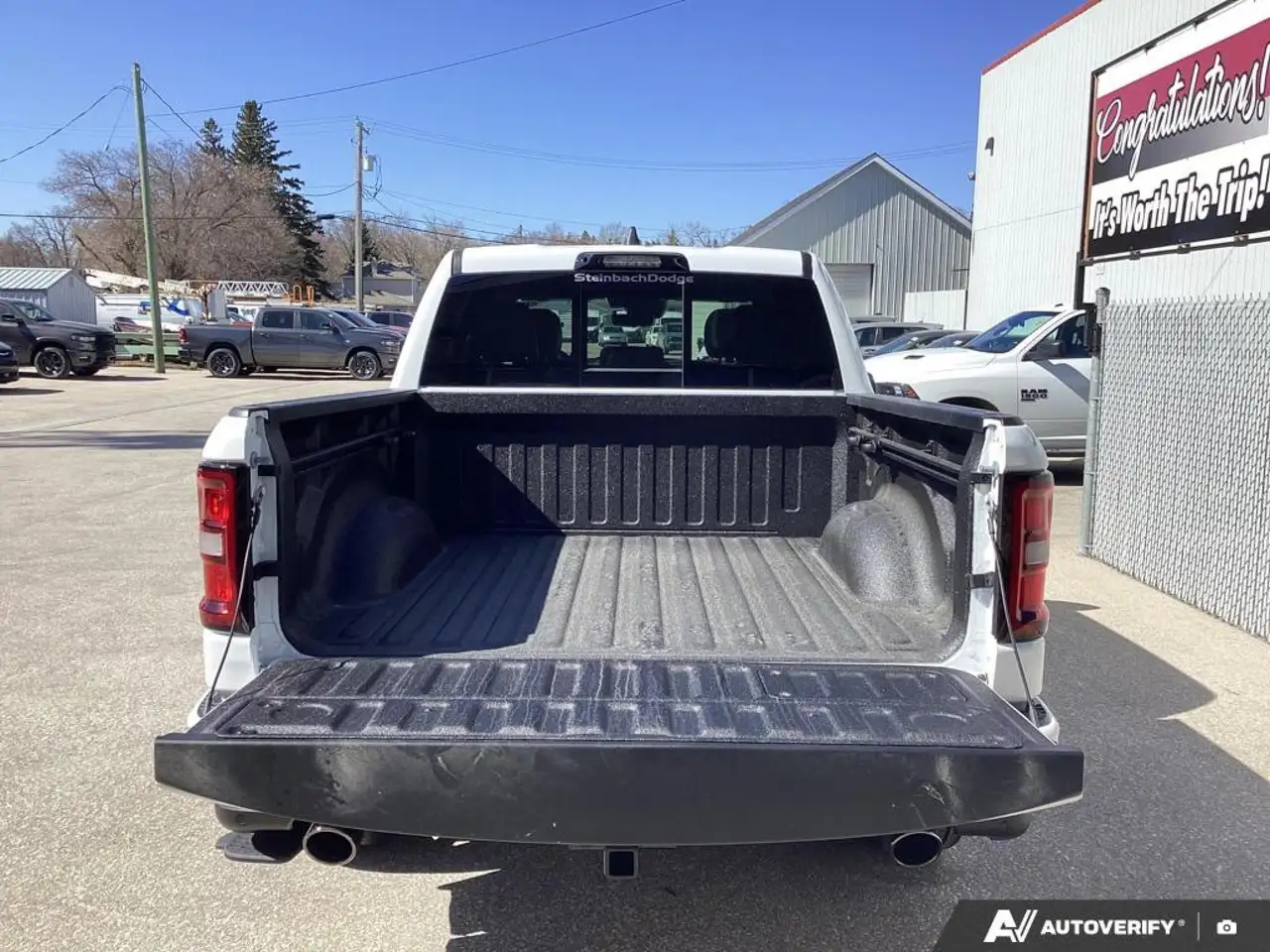 RAM 1500 снимка RAM 1500