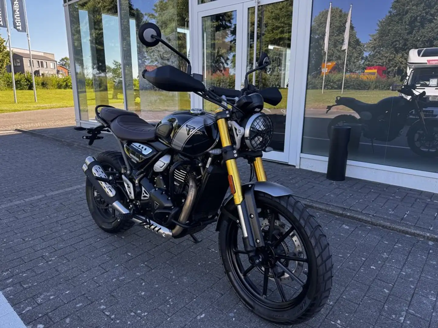 Triumph Scrambler 400 X 1.Hd+Motorschutzbügel Black - 2