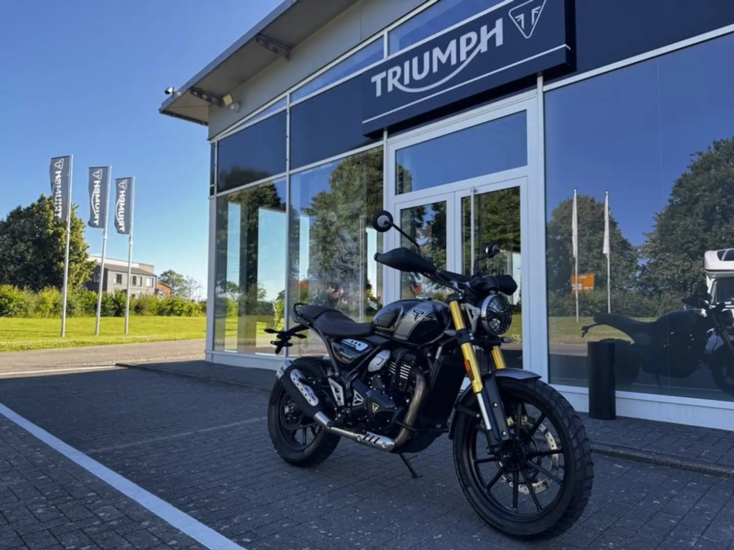 Triumph Scrambler 400 X 1.Hd+Motorschutzbügel Black - 1