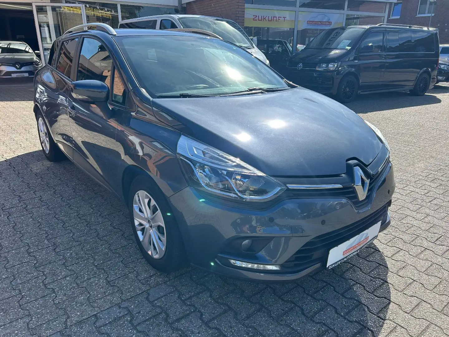 Renault Clio IV Limited/1. Hand/Navi/PDC/ Grijs - 1