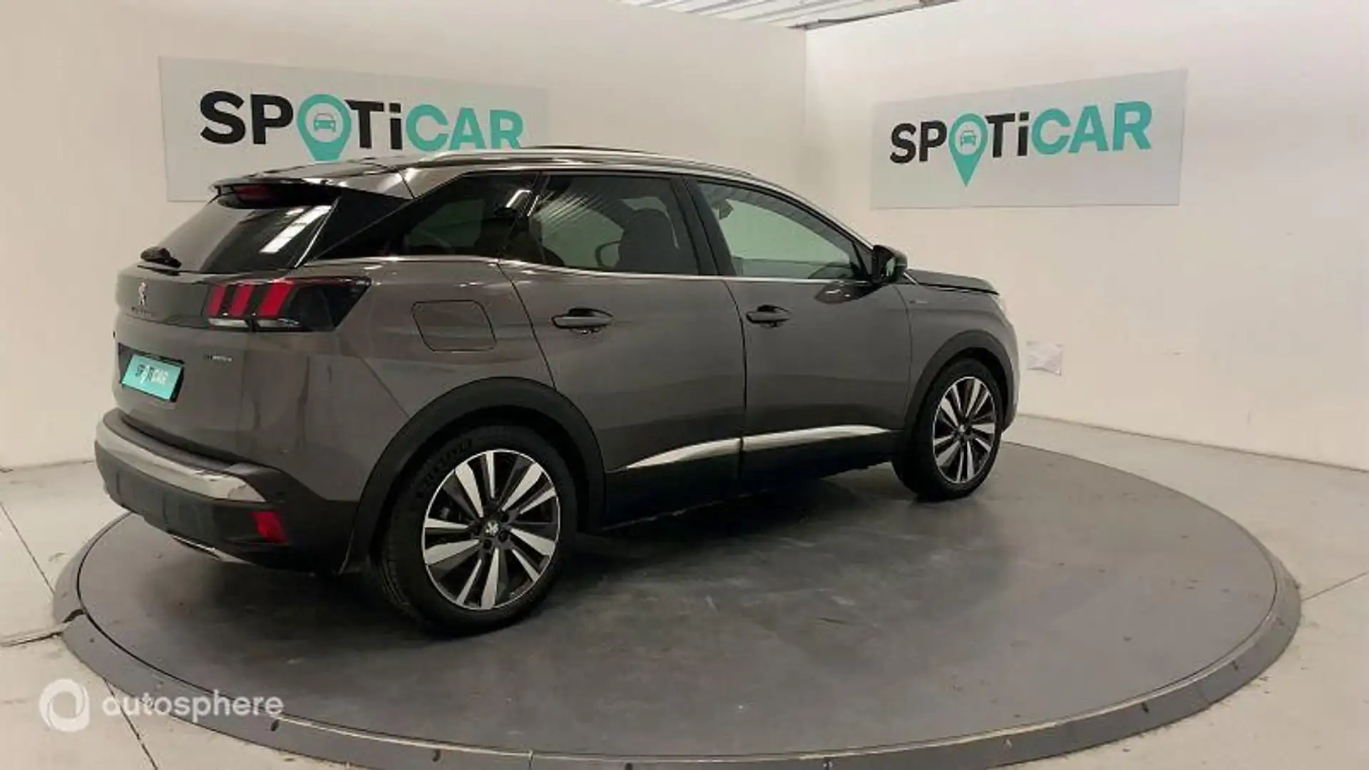 Peugeot 3008 HYBRID4 300ch GT e-EAT8 - 2
