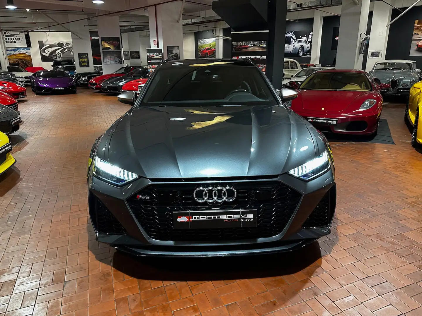 Audi RS6 V8 Quattro tiptronic B&O Panorama Tagliandi Gris - 2
