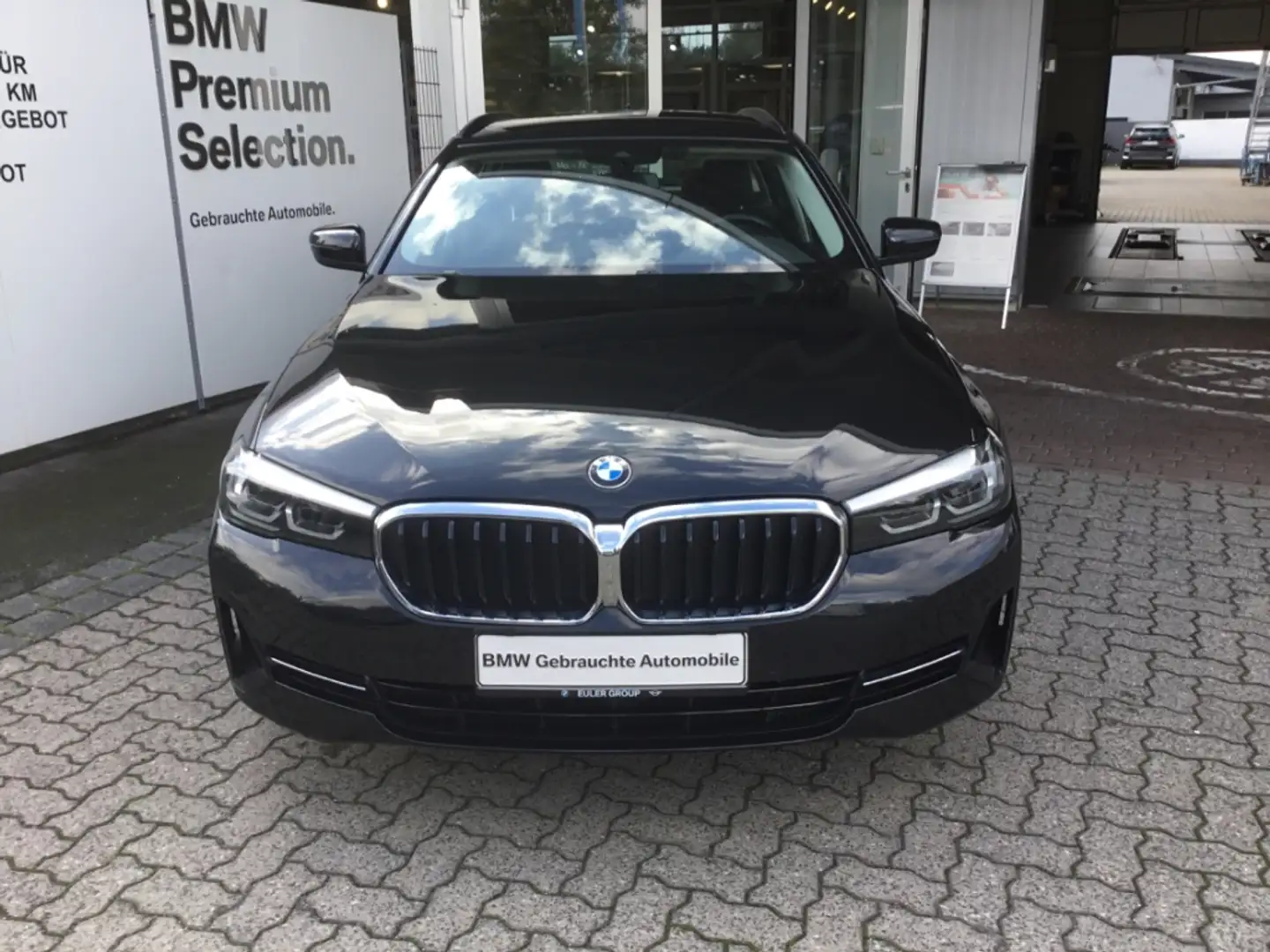BMW 520 d Touring Luftfederung AHK Navi Leder Memory Sitze Schwarz - 2
