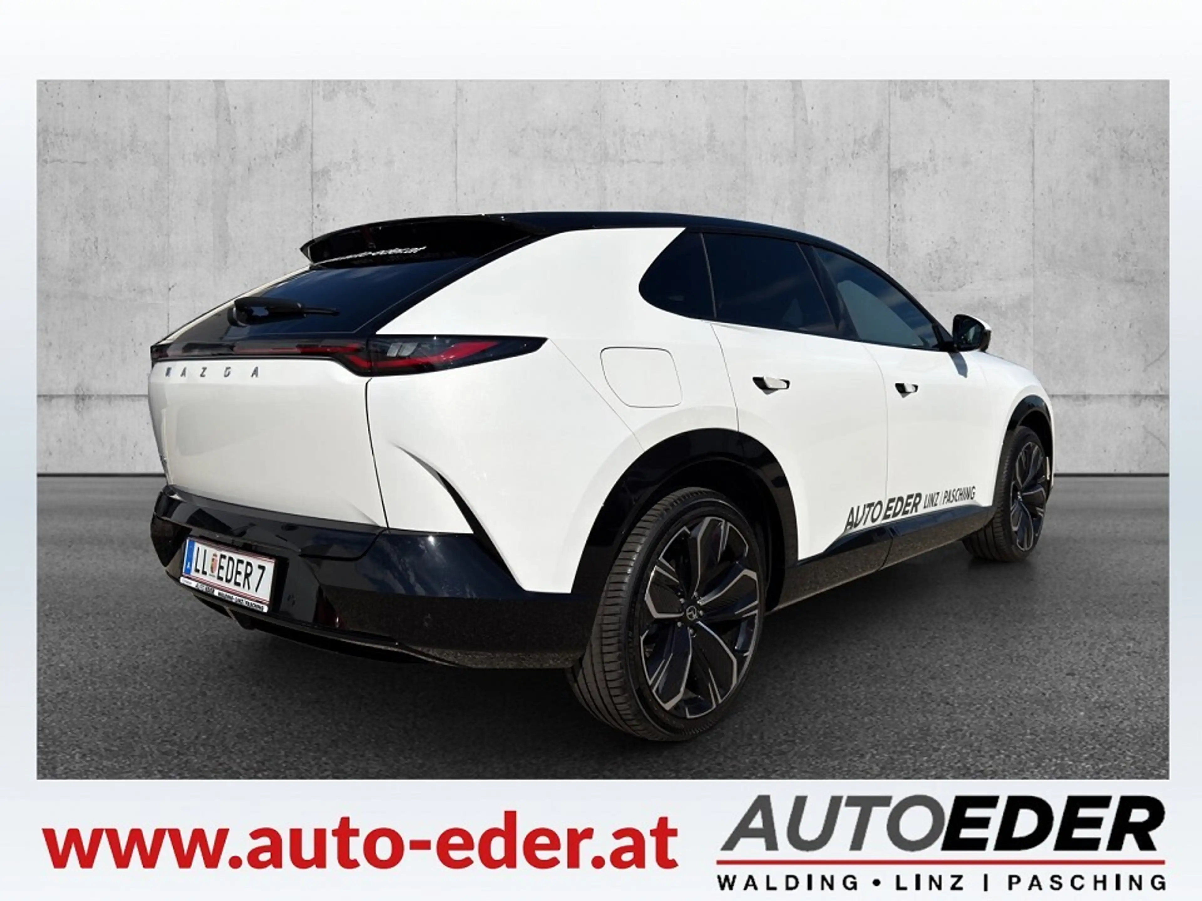 Mazda CX-6e Mazda CX-6e 78kWh Takumi — photo 5