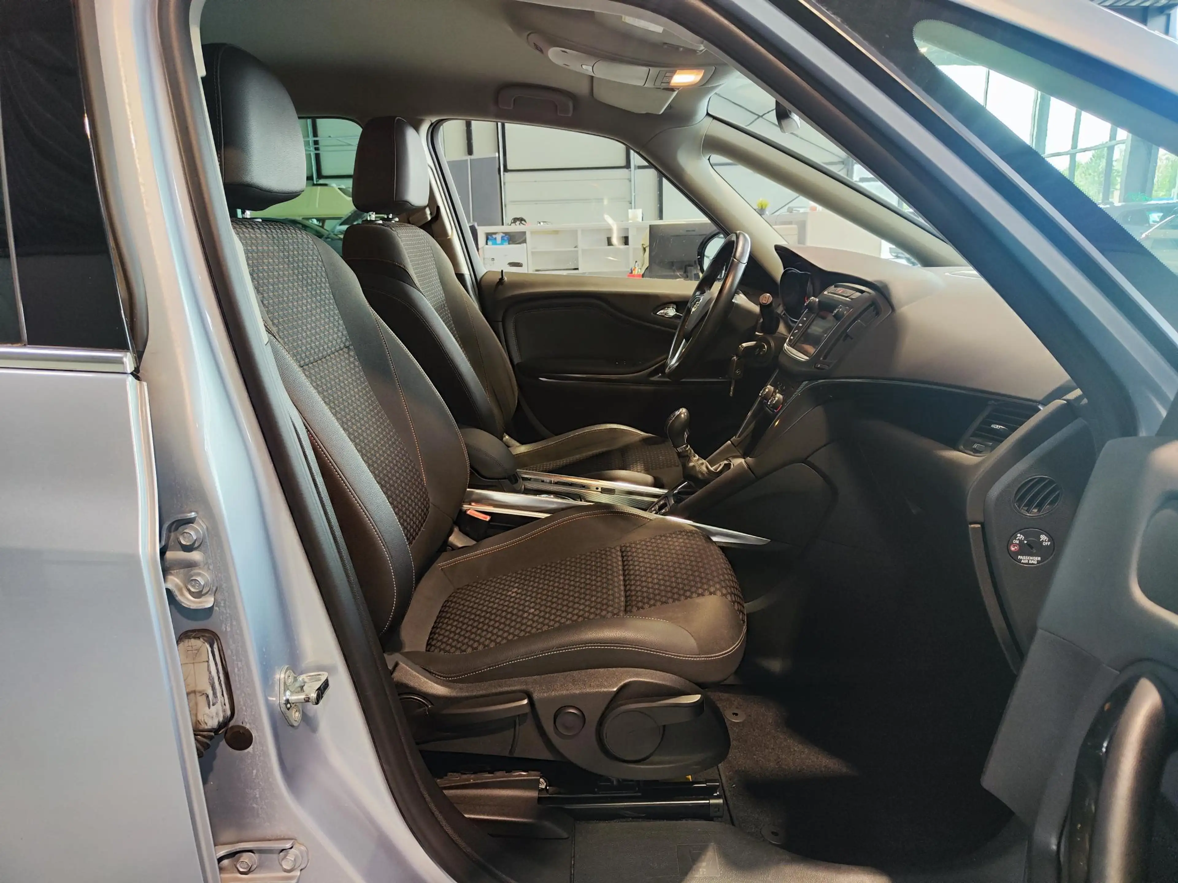 Opel Zafira Tourer Zafira 1.6 CDTi ECOTEC Edition Start/Stop 7 Places — photo 15