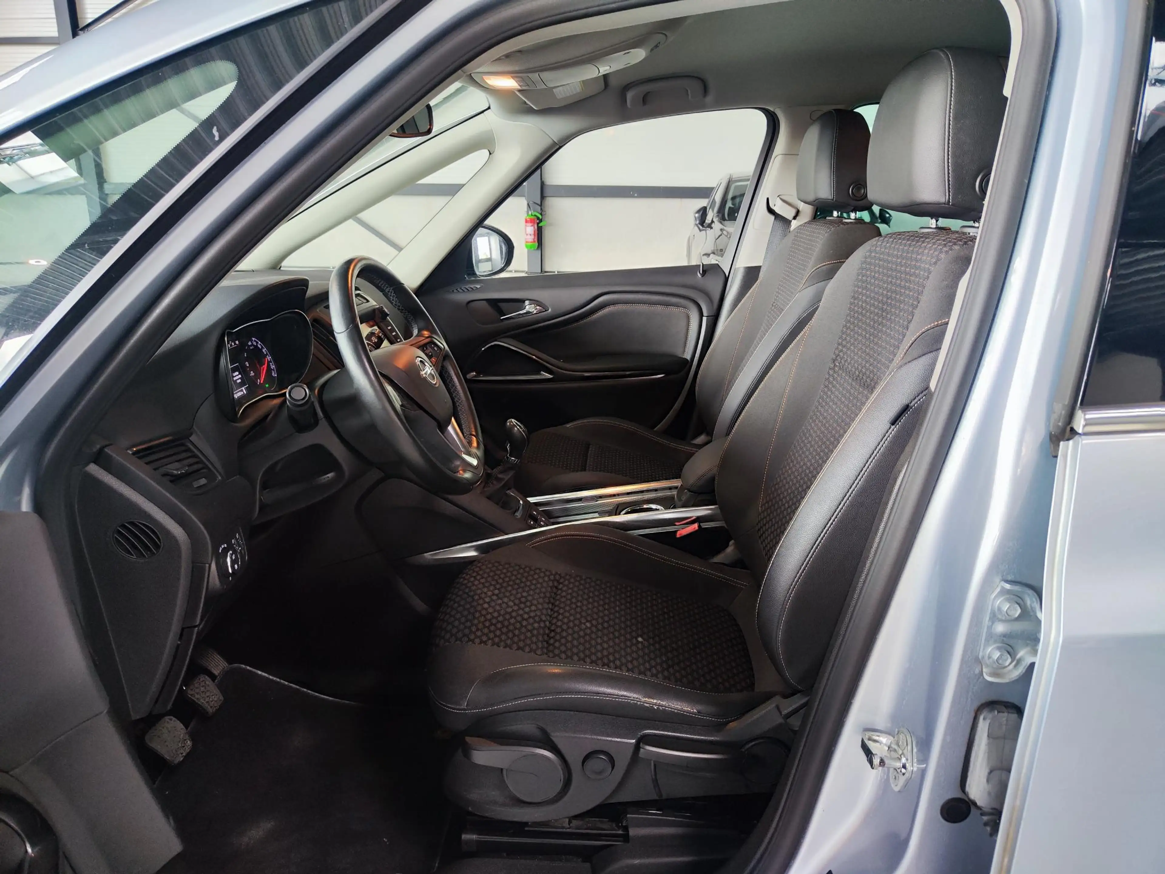 Opel Zafira Tourer Zafira 1.6 CDTi ECOTEC Edition Start/Stop 7 Places — photo 12