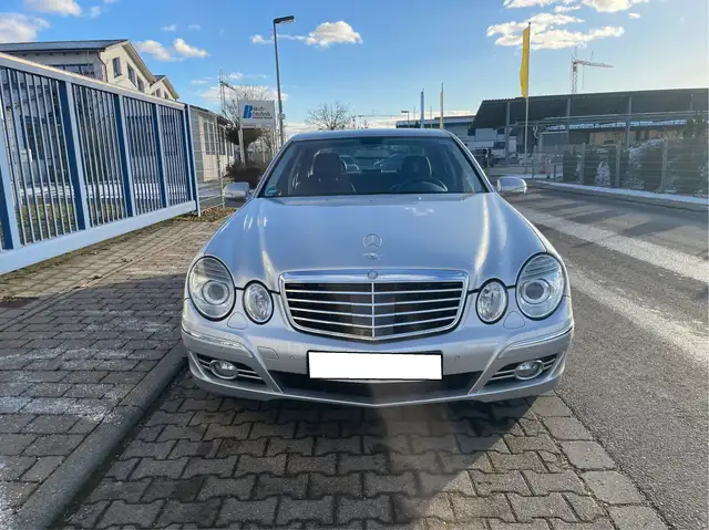 Mercedes-Benz E 420 E420*AVANGARDE V8 Diesel 7G Lim.Sportpaket