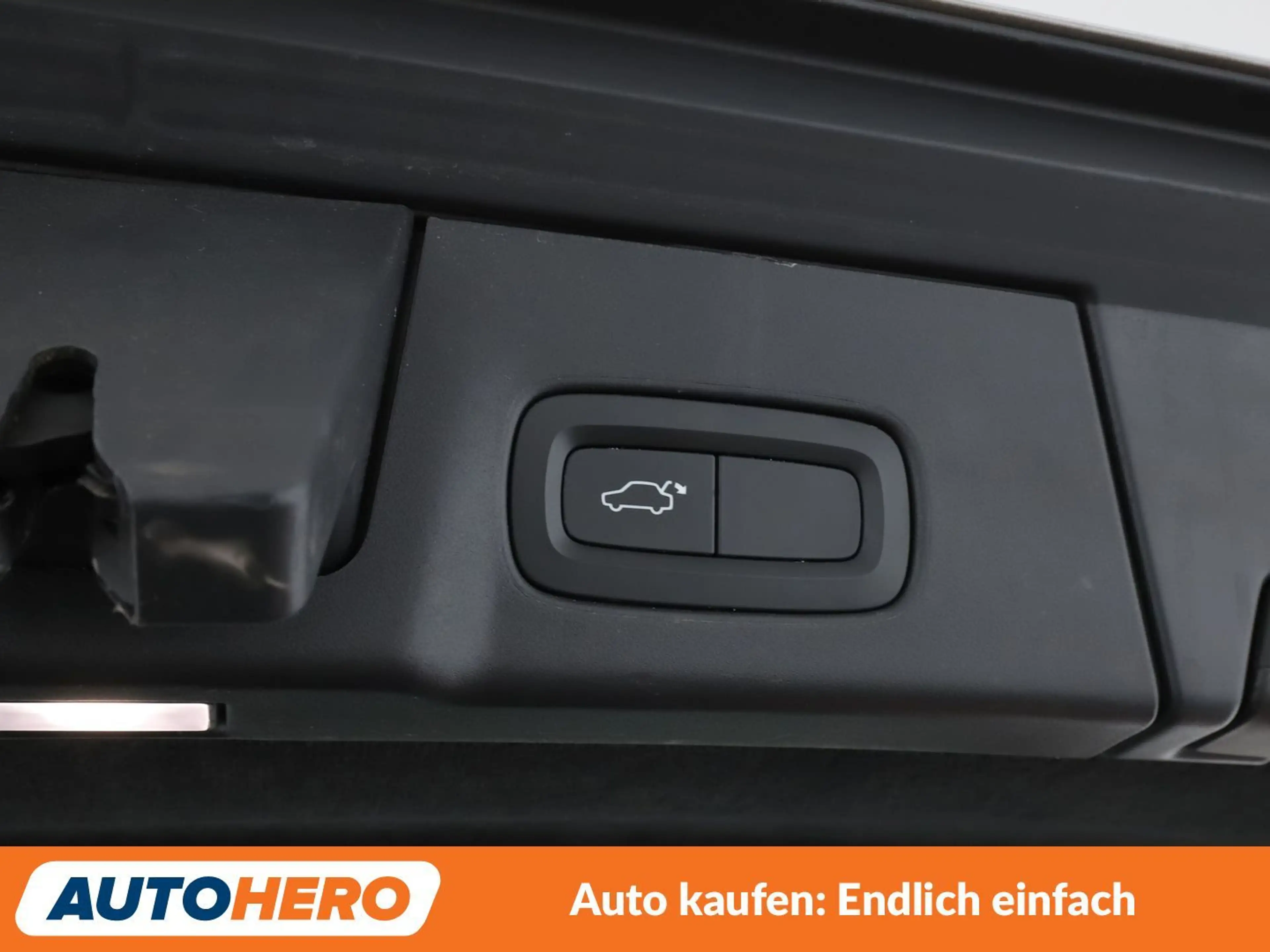 Volvo V90 2.0 T4 Momentum Aut.*NAVI*LED*TEMPO*PDC*SHZ* — photo 13
