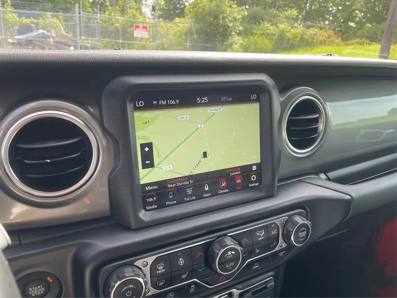 Jeep Wrangler снимка Jeep Wrangler