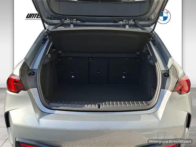 BMW 1 Series view 5