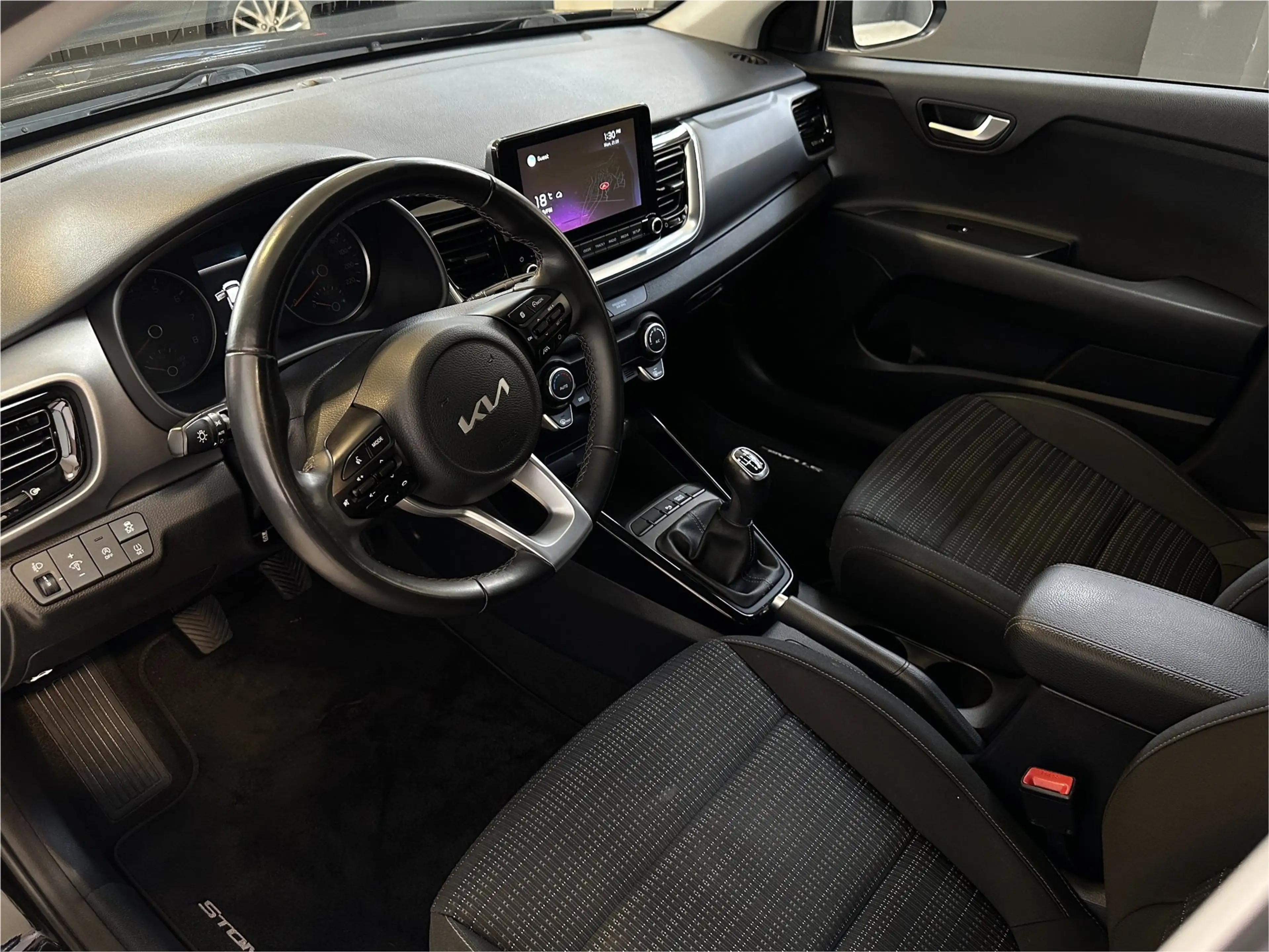 Kia Stonic 1.0 T-GDi MHEV DynamicPlusLine | NL | 1 Eig| Apple — photo 20
