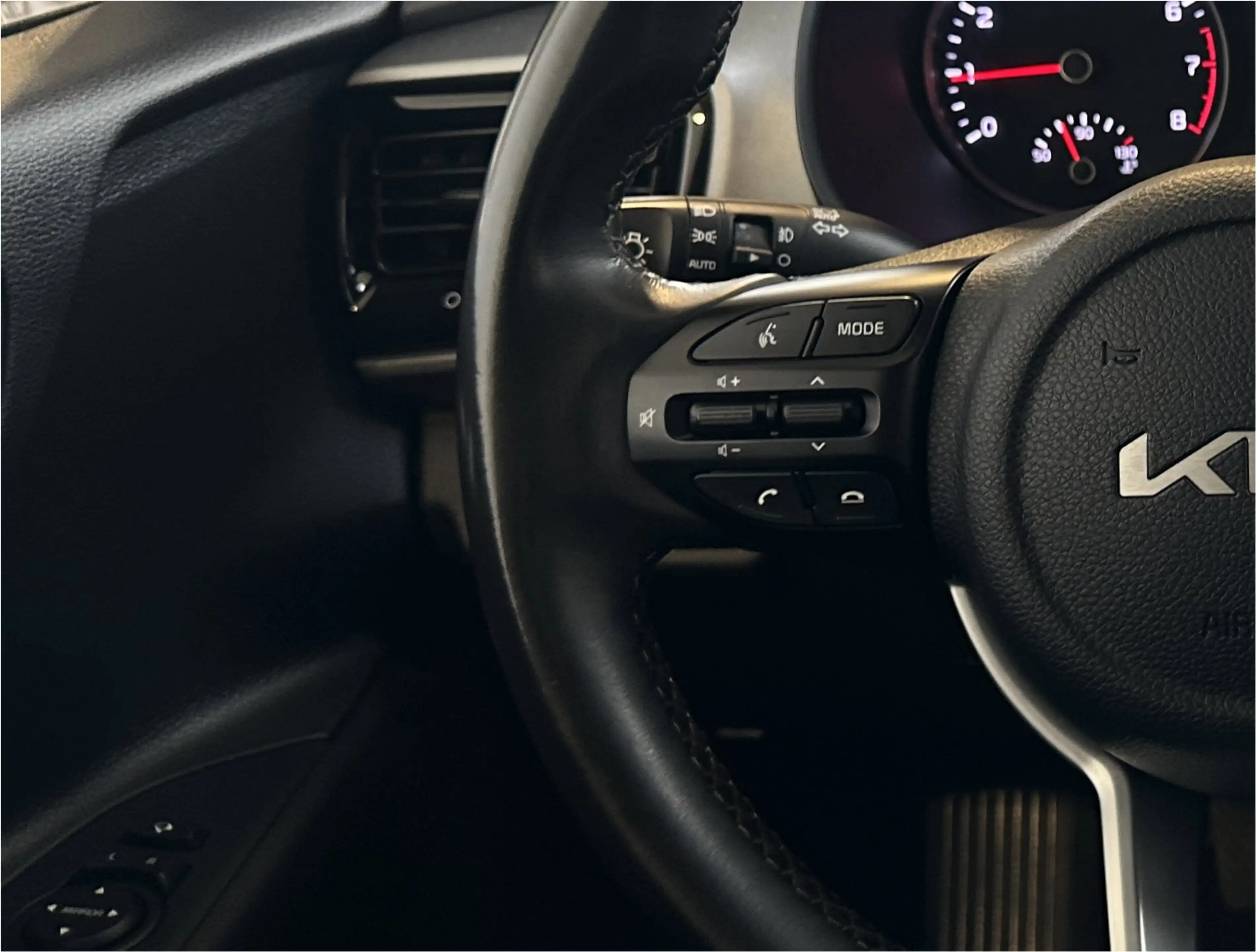 Kia Stonic 1.0 T-GDi MHEV DynamicPlusLine | NL | 1 Eig| Apple — photo 22