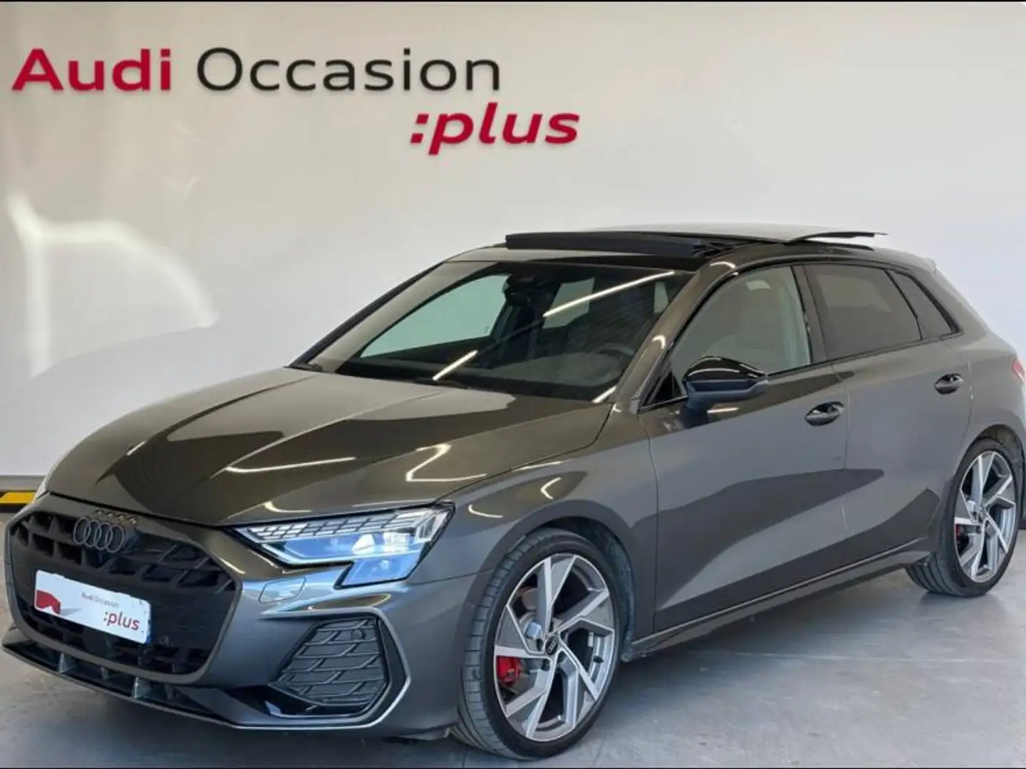 Audi A3 35 TFSI 150ch Hybride S line S tronic 7 Gris - 1