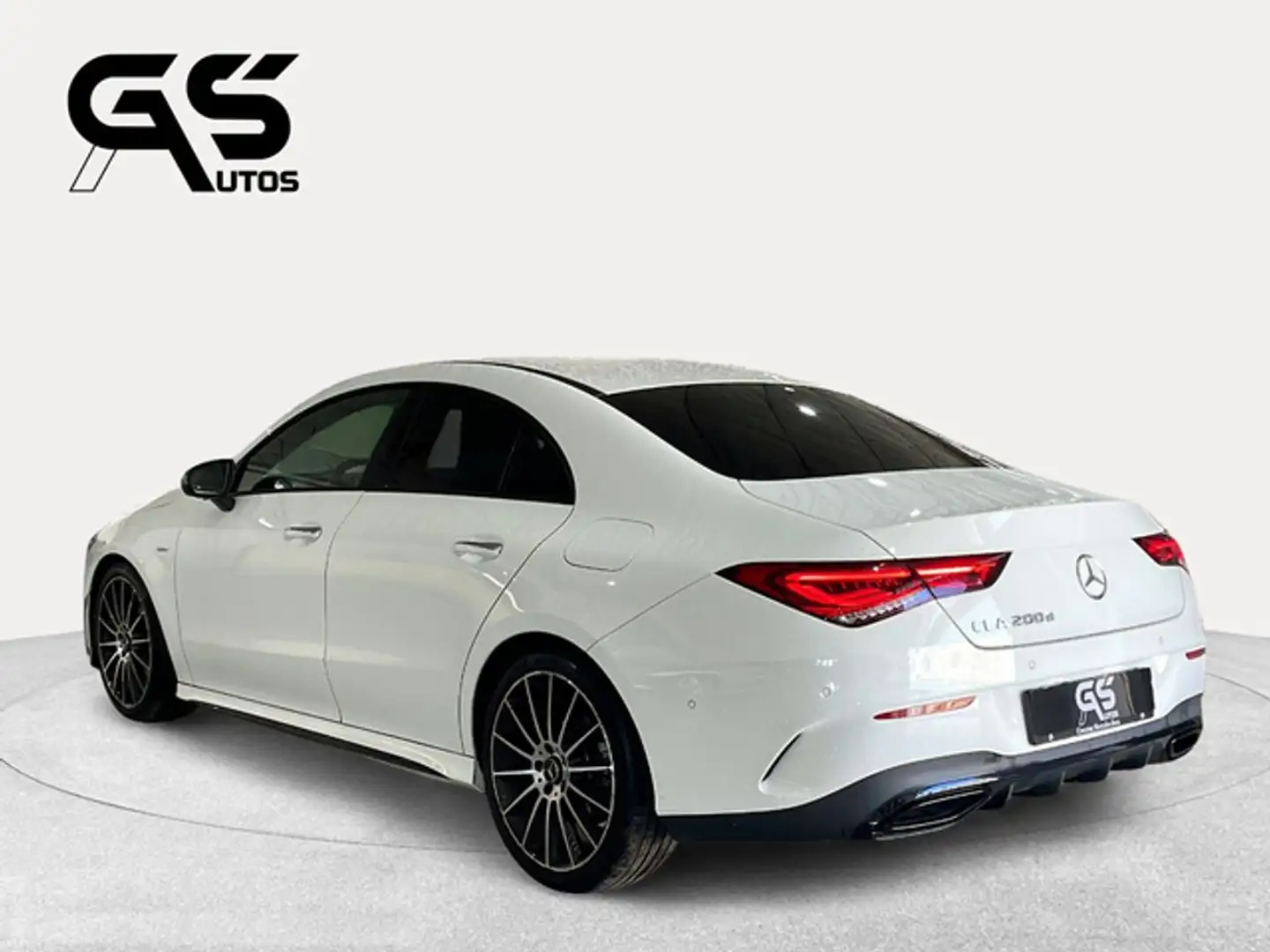 Mercedes-Benz CLA 200 200d Blanco - 2