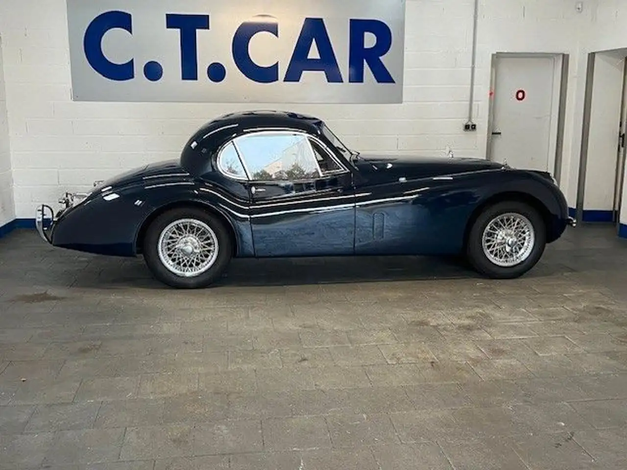 Jaguar XK 120 FHC - TOP, foto 3