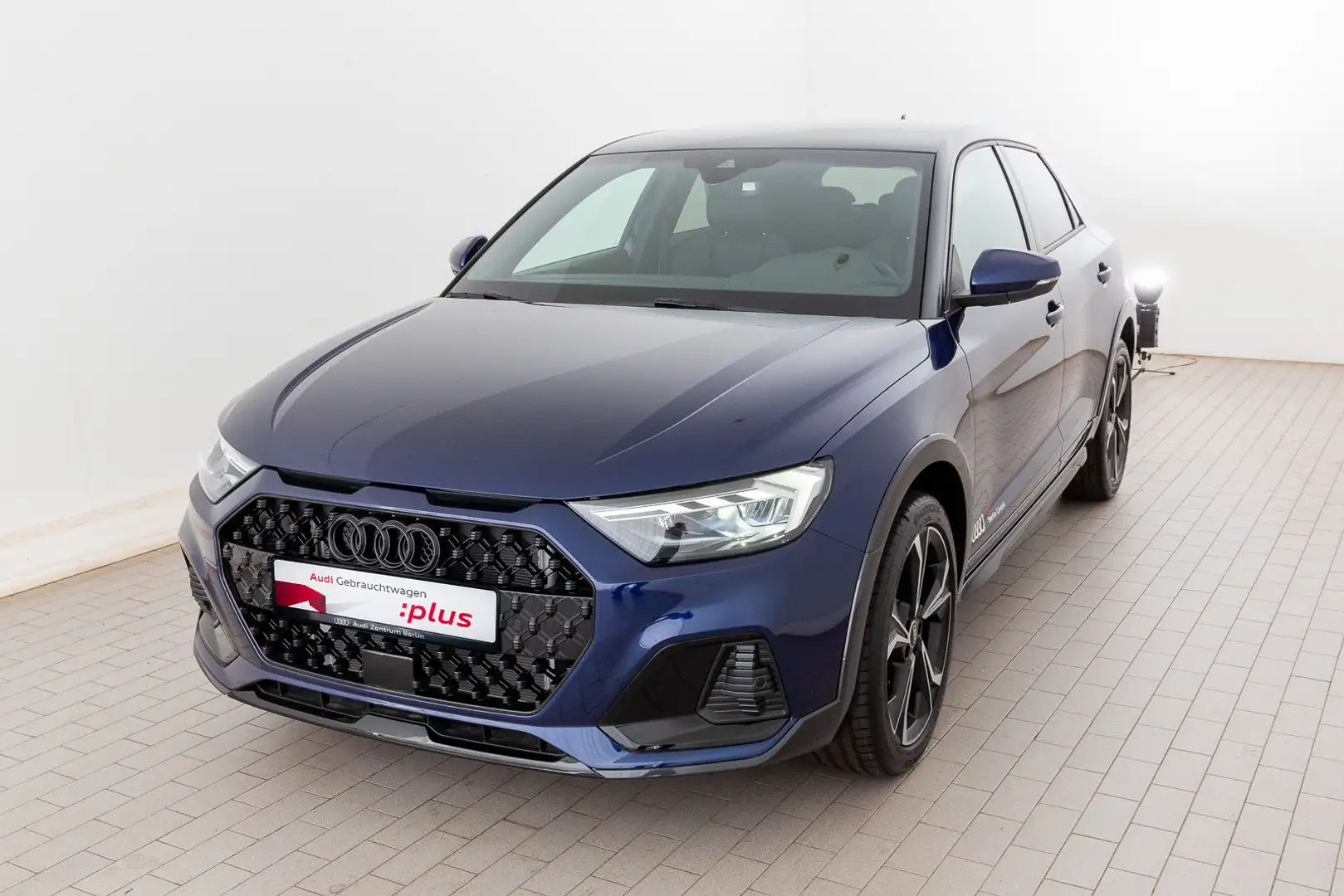 Audi A1 35 TFSI S tronic Blau - 2