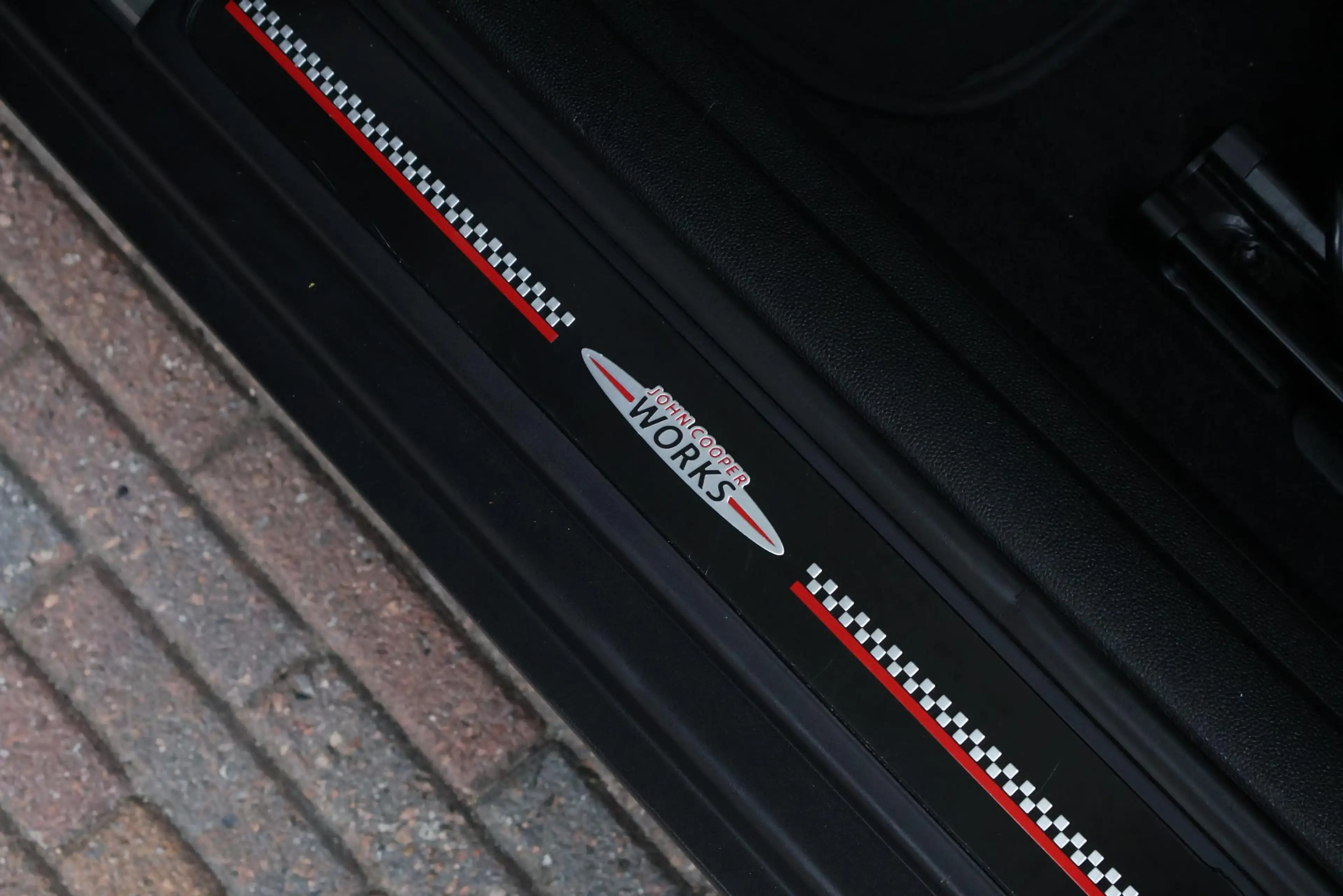MINI John Cooper Works Clubman 2.0 JCW ALL4 Chili | Pano dak | Head-up | Harman K — photo 10