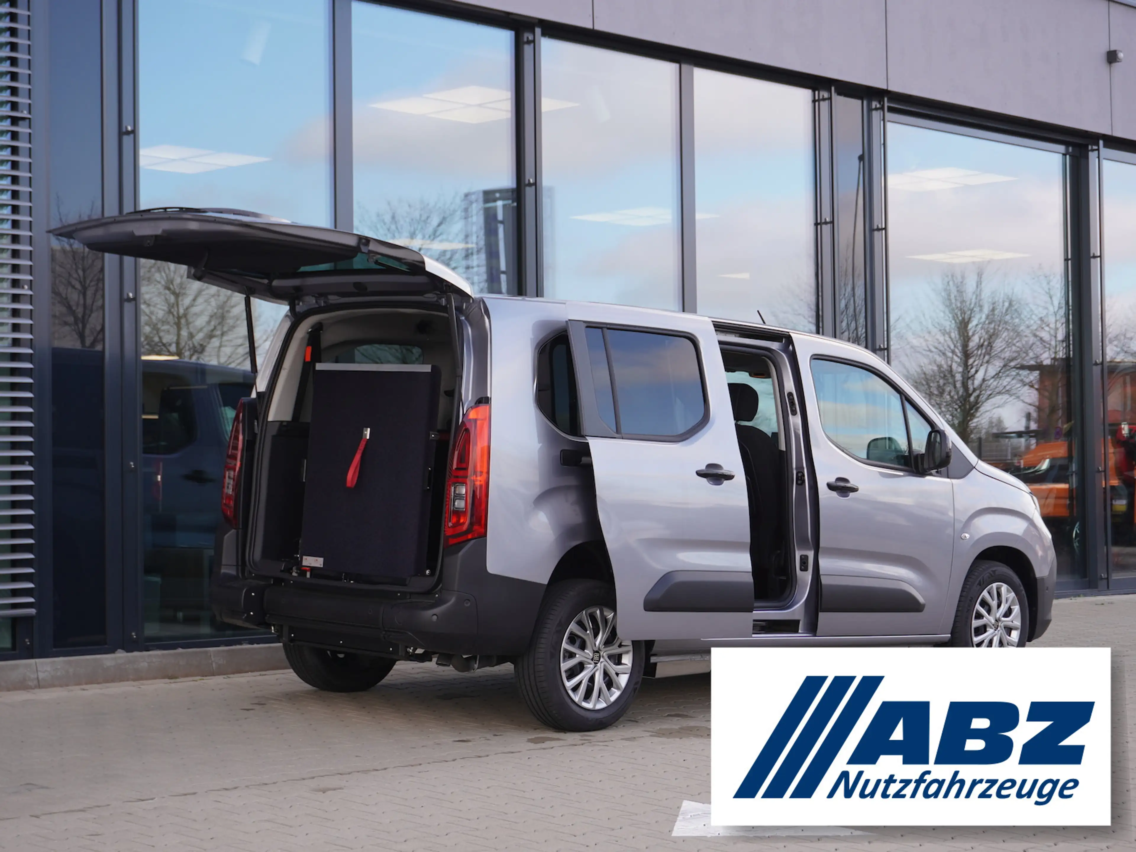 Fiat Doblo Maxi Kombi / Rollstuhlumbau AMF — photo 6