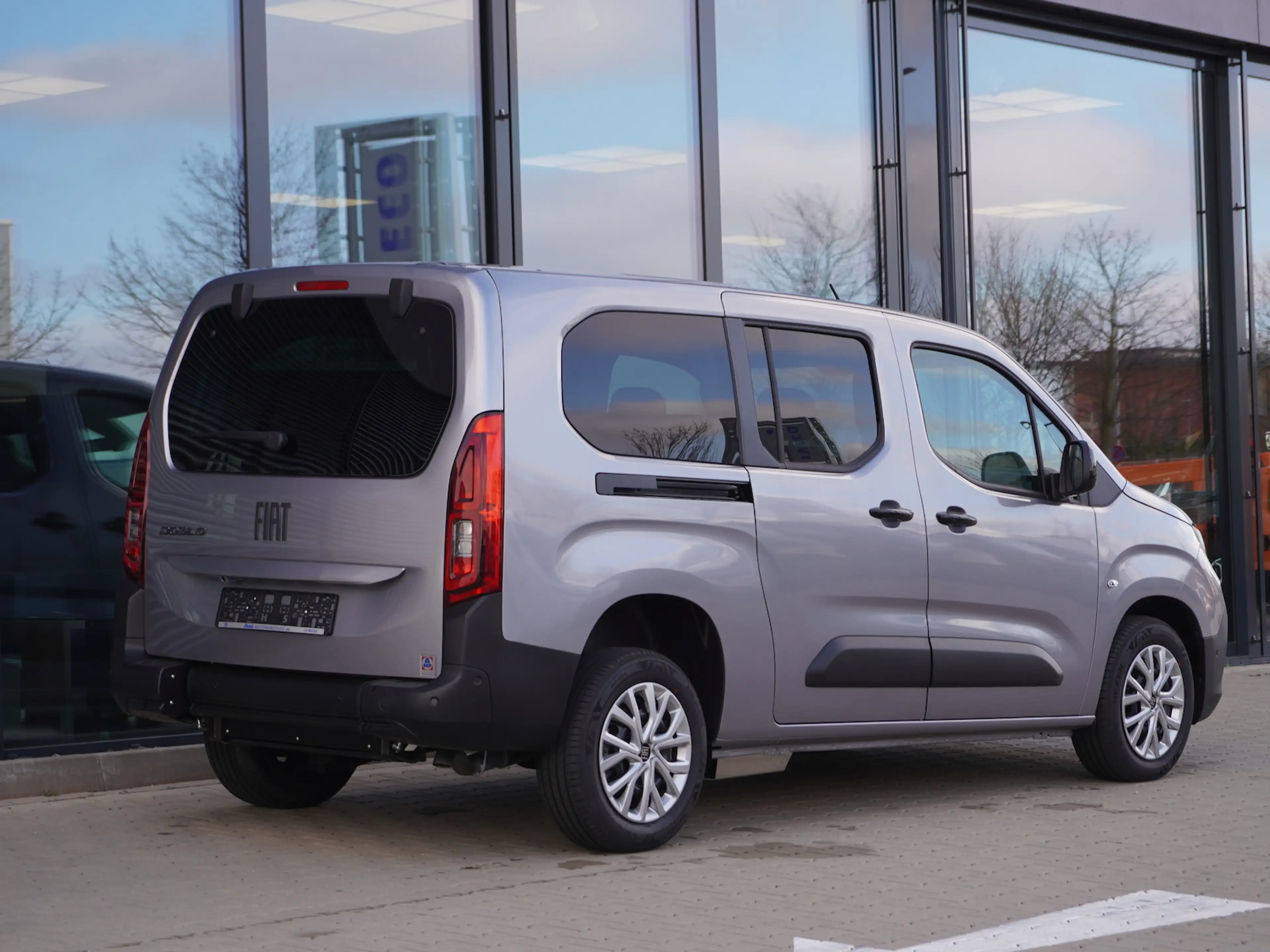 Fiat Doblo Maxi Kombi / Rollstuhlumbau AMF — photo 3