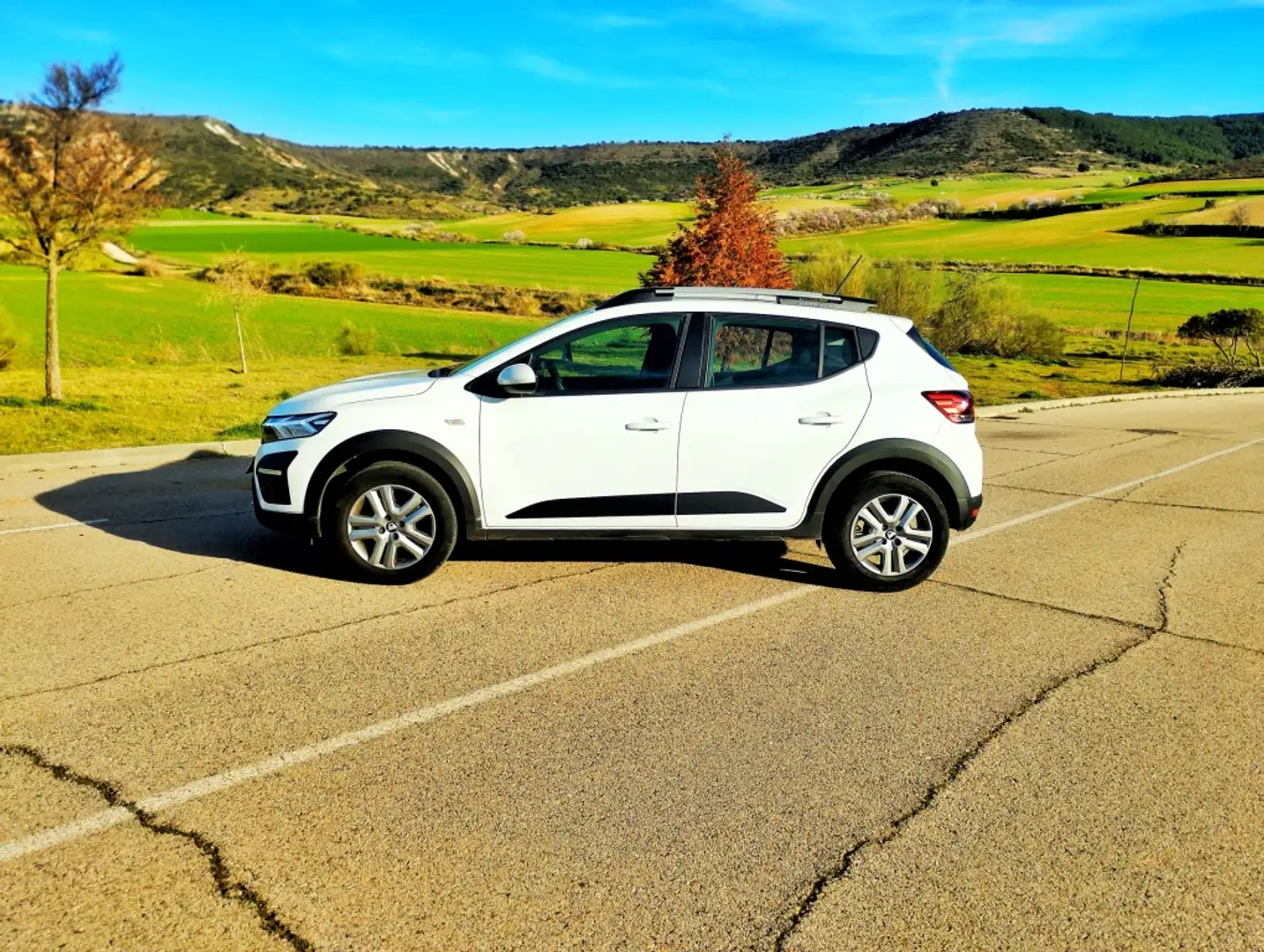 Dacia Sandero Stepway TCe Essential 67kW Blanc - 1