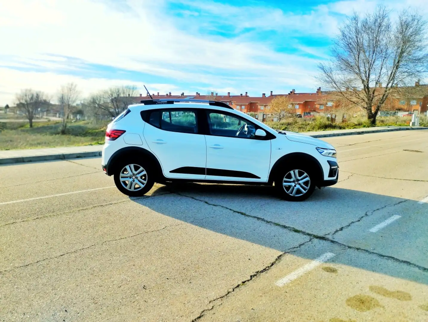 Dacia Sandero Stepway TCe Essential 67kW Blanc - 2