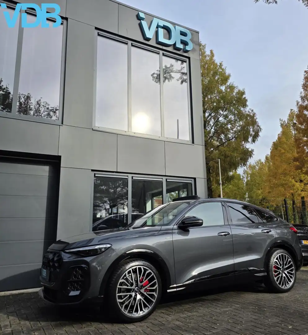 Audi Q5 Sportback 2.0 TFSI e-hybrid Quattro EDITION ONE VO Gris - 2