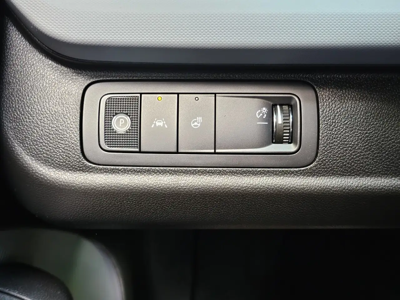 Chevrolet Bolt снимка Chevrolet Bolt