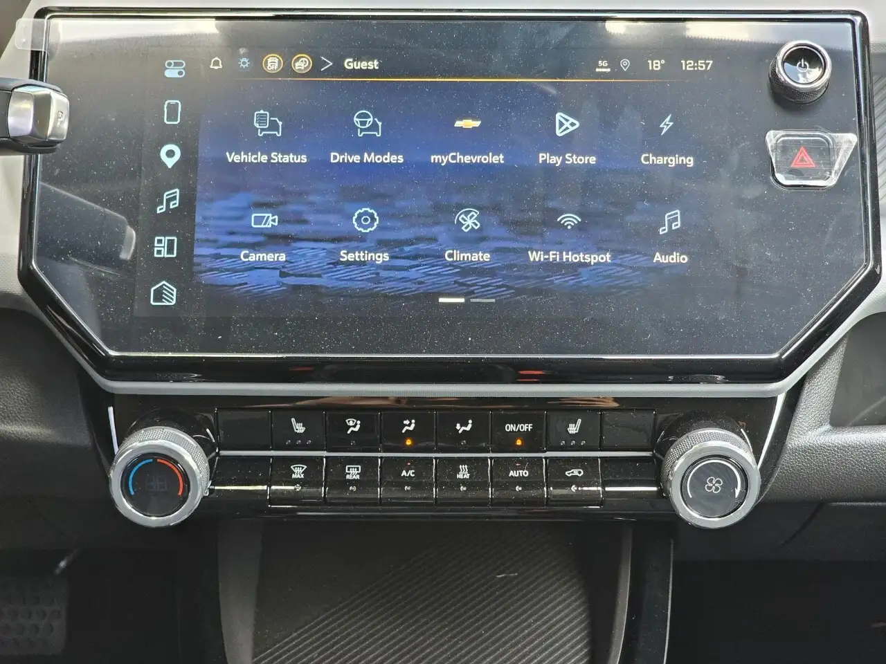 Chevrolet Bolt снимка Chevrolet Bolt