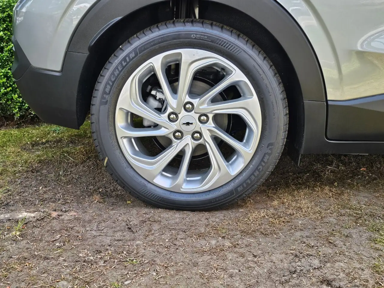 Chevrolet Bolt снимка Chevrolet Bolt