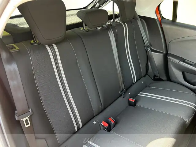 Opel Corsa view 12