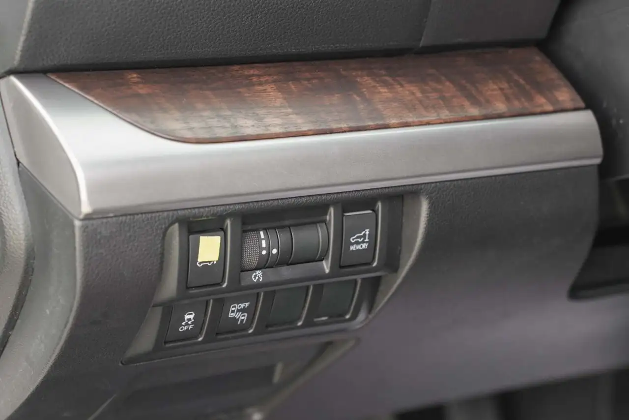 Subaru OUTBACK снимка Subaru OUTBACK