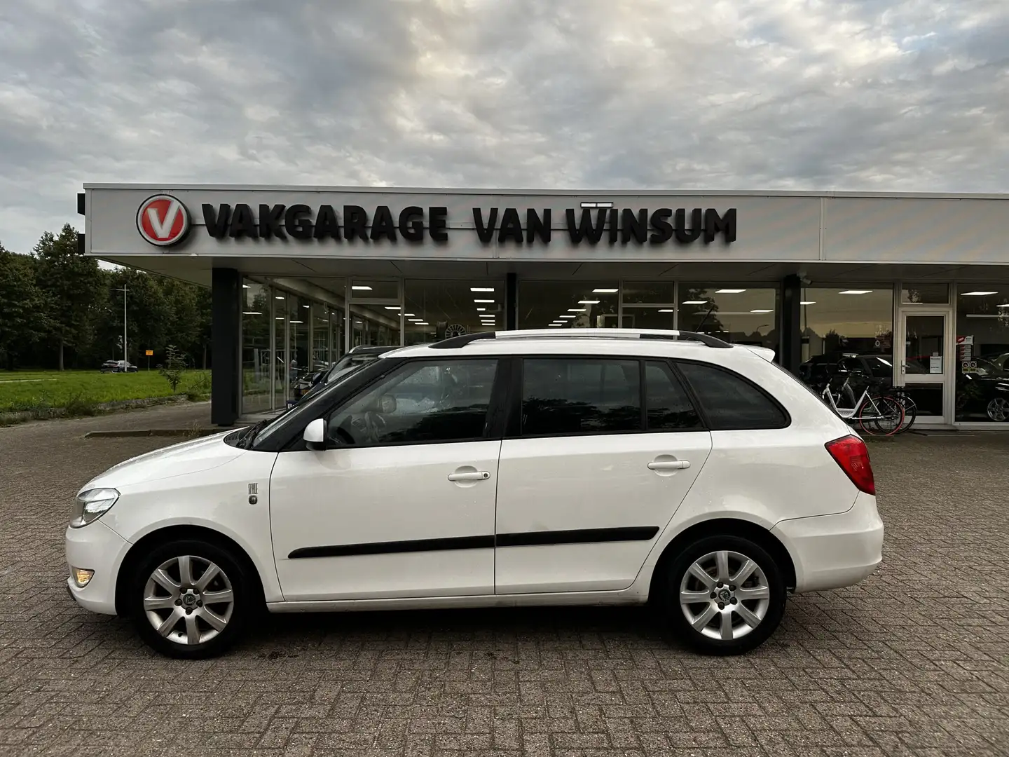 Skoda Fabia Combi 1.2 TSI Style Pdc Airco Lmv Nap Wit - 2